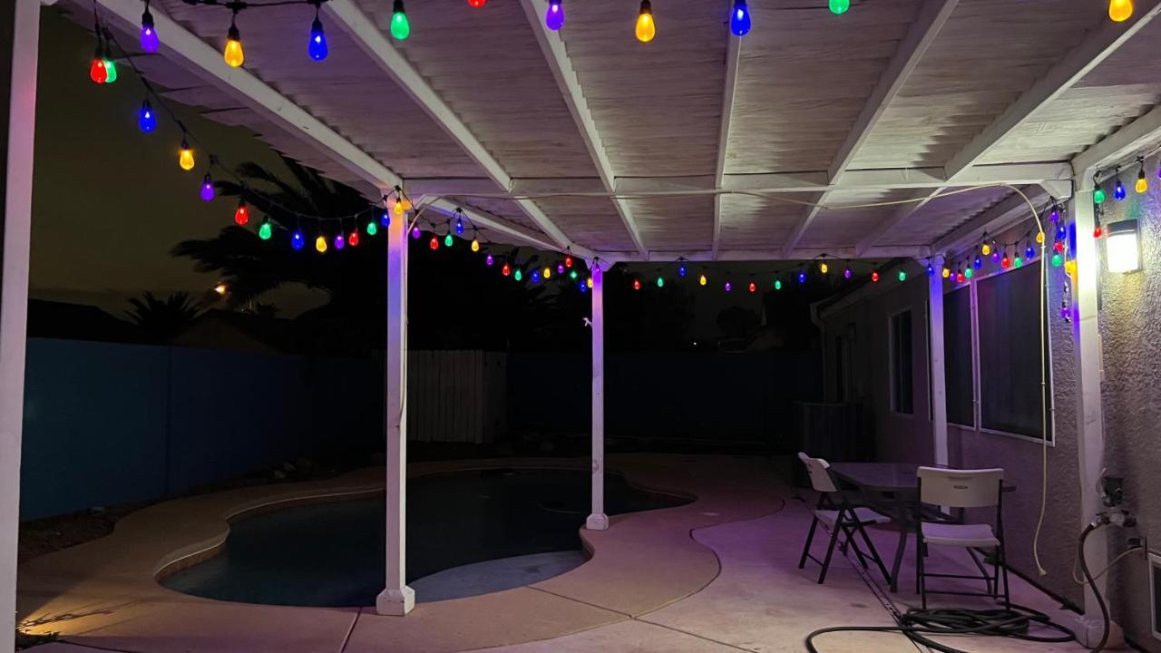 Sweet Spacious 5 Bdrm With Pool Casa de férias Las Vegas